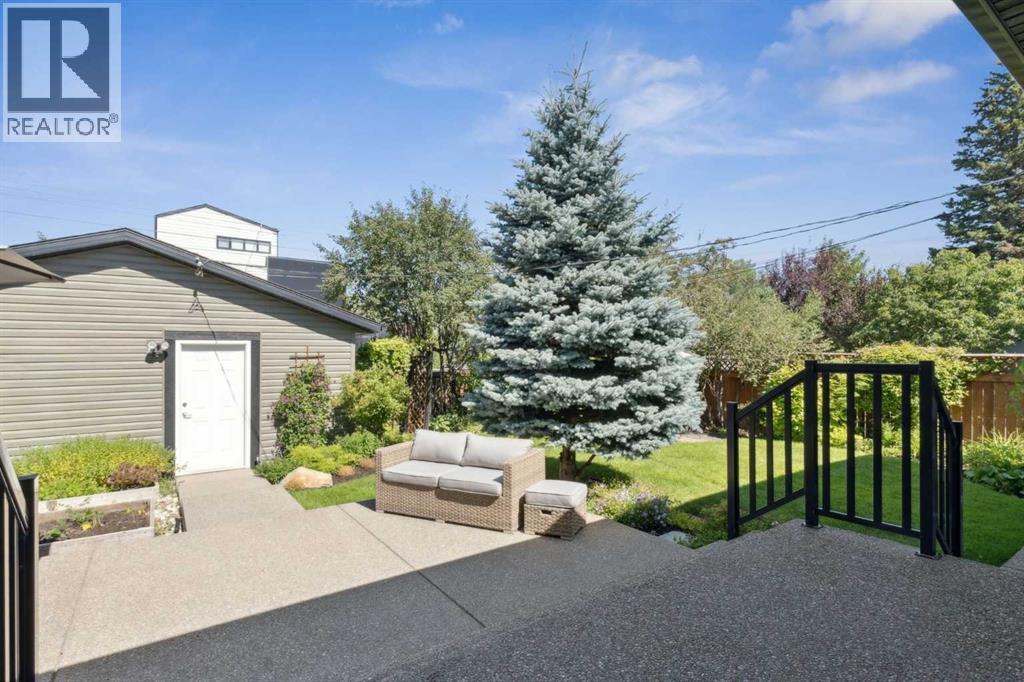 2404 29 Avenue SW - 34