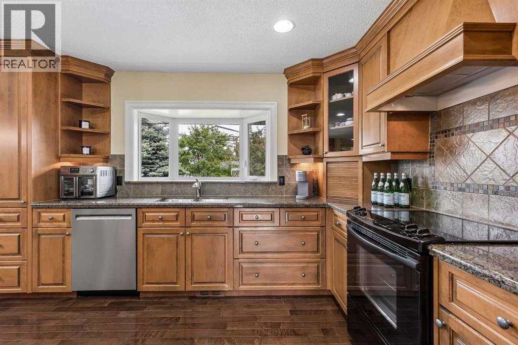 2404 29 Avenue SW - 9