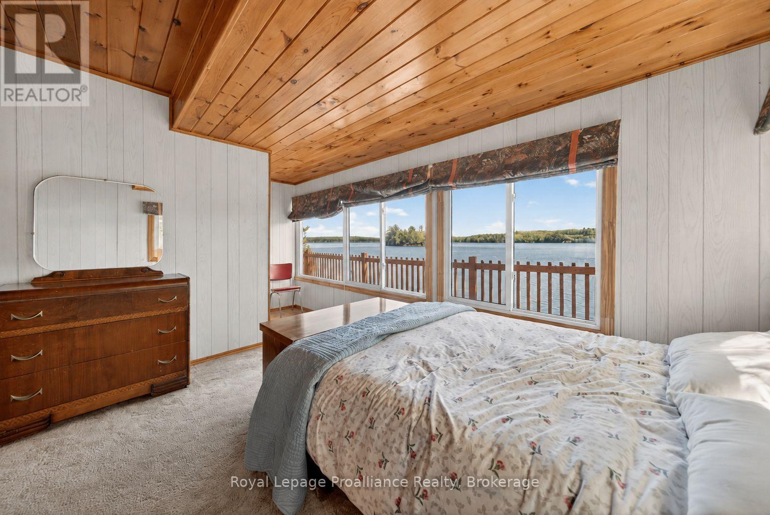 1017 BAY LANE - 15