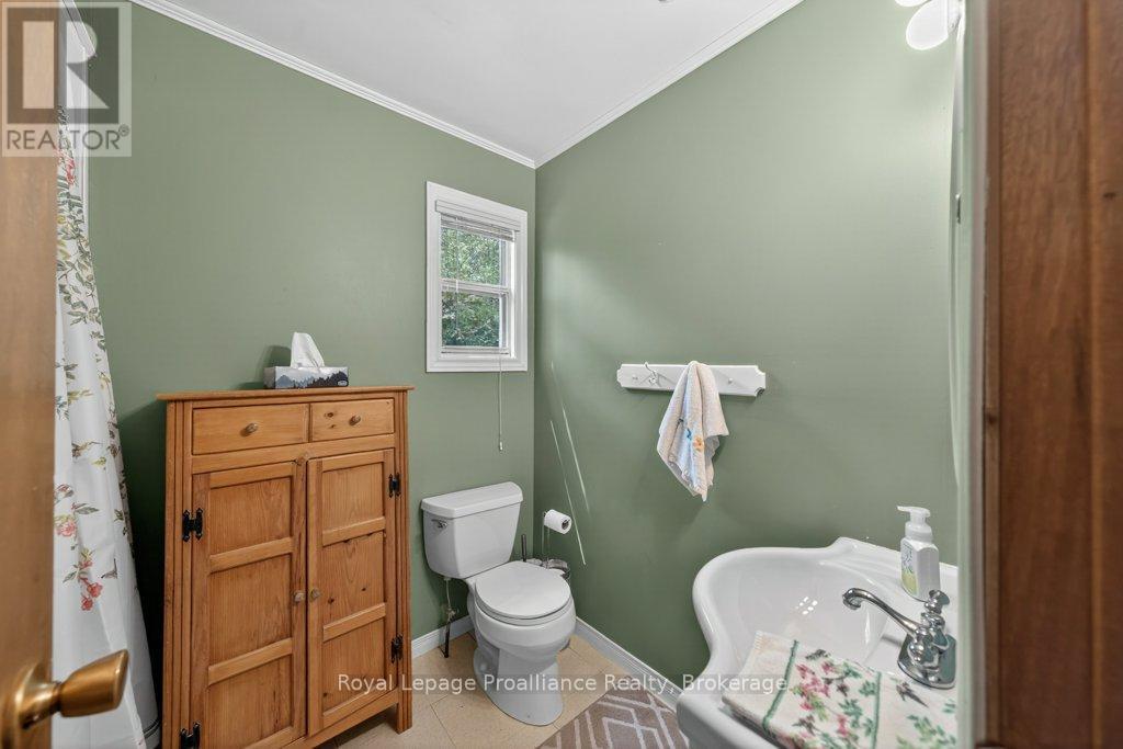 1017 BAY LANE - 18
