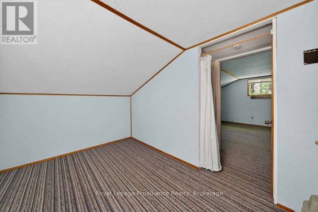1017 BAY LANE - 35