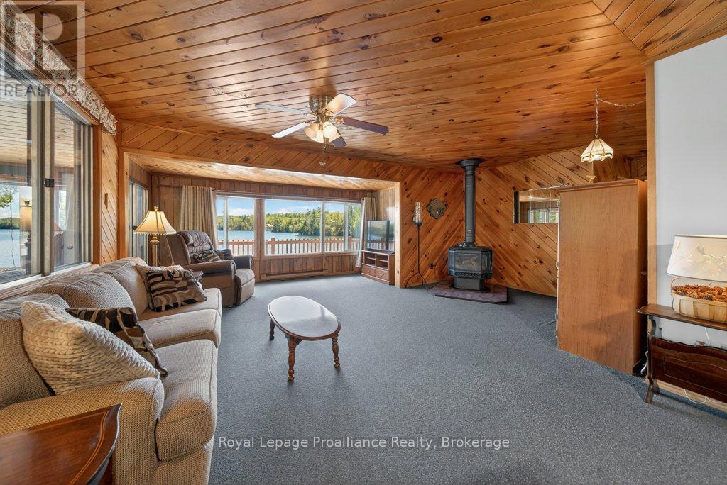 1017 BAY LANE - 7