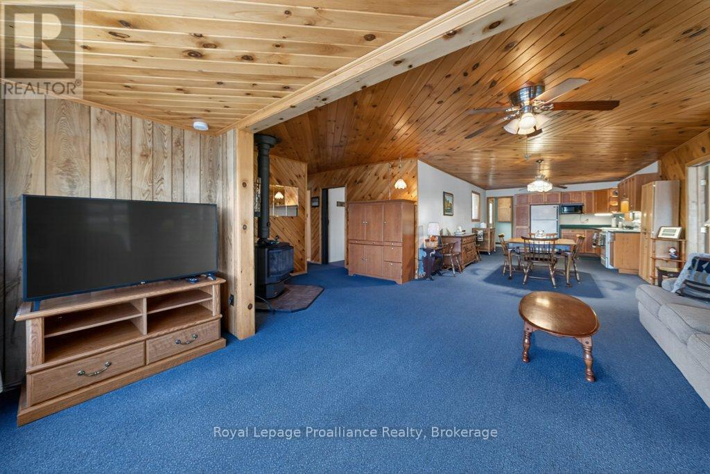 1017 BAY LANE - 9