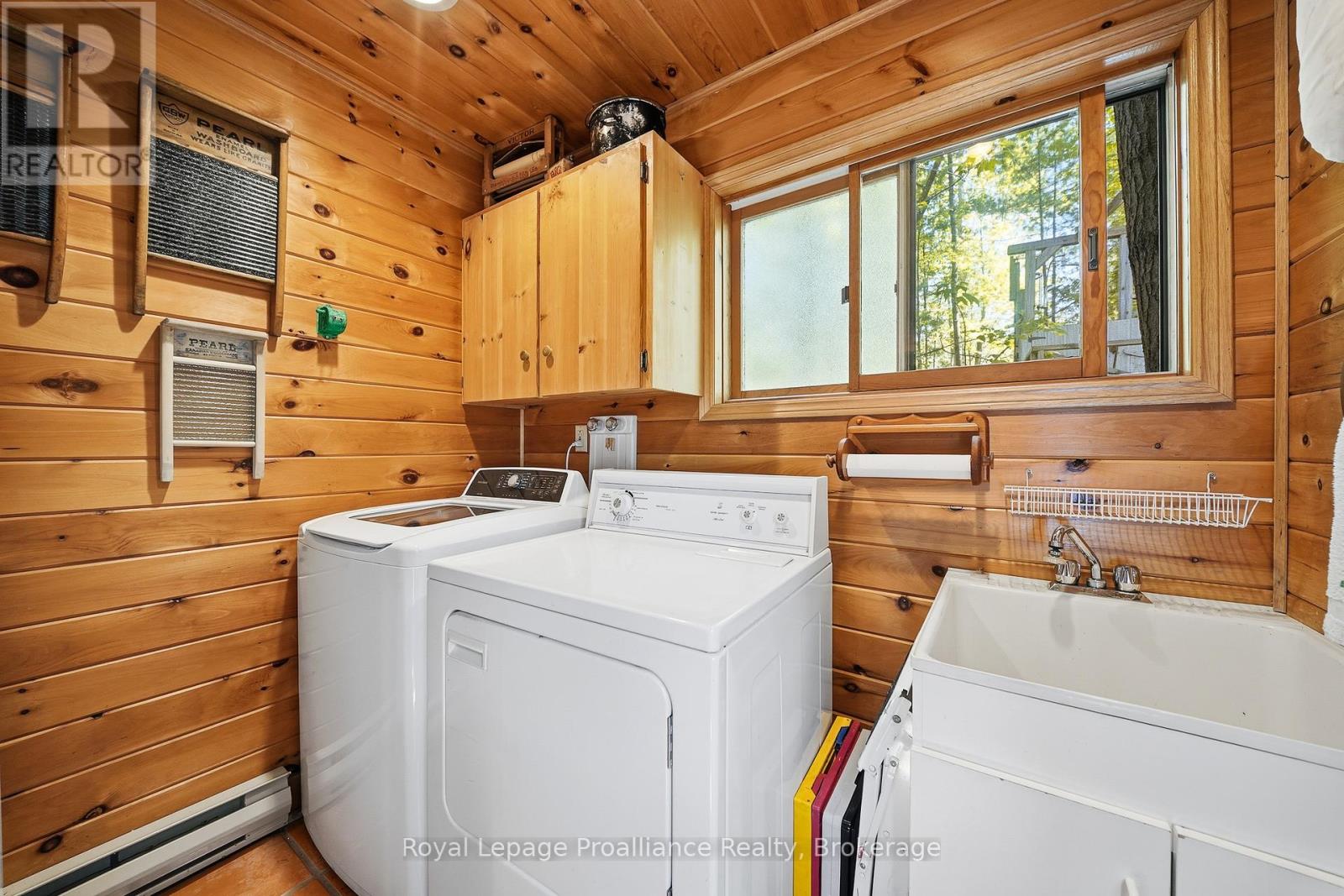 890 MAZINAW LAKE - 22
