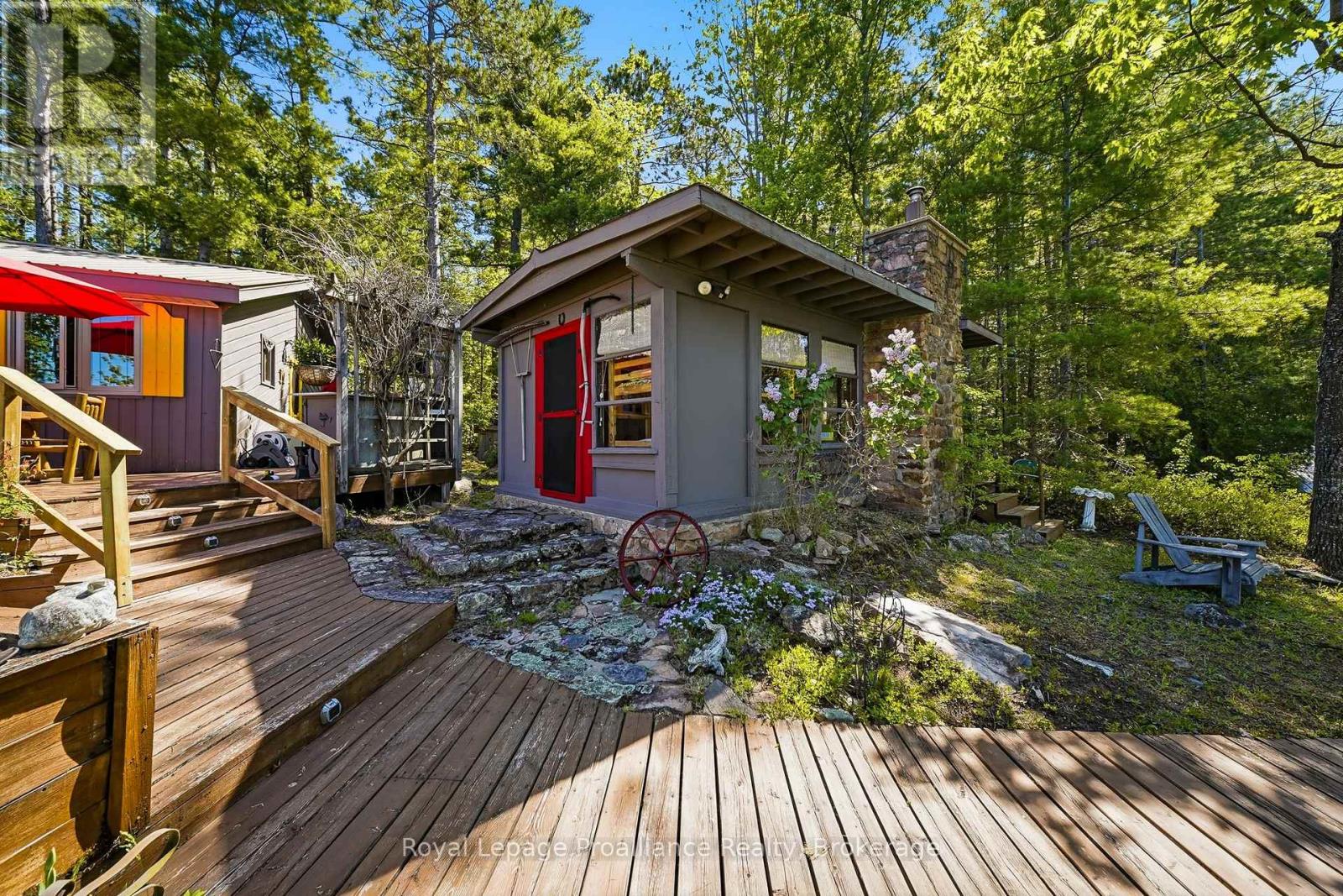 890 MAZINAW LAKE - 28