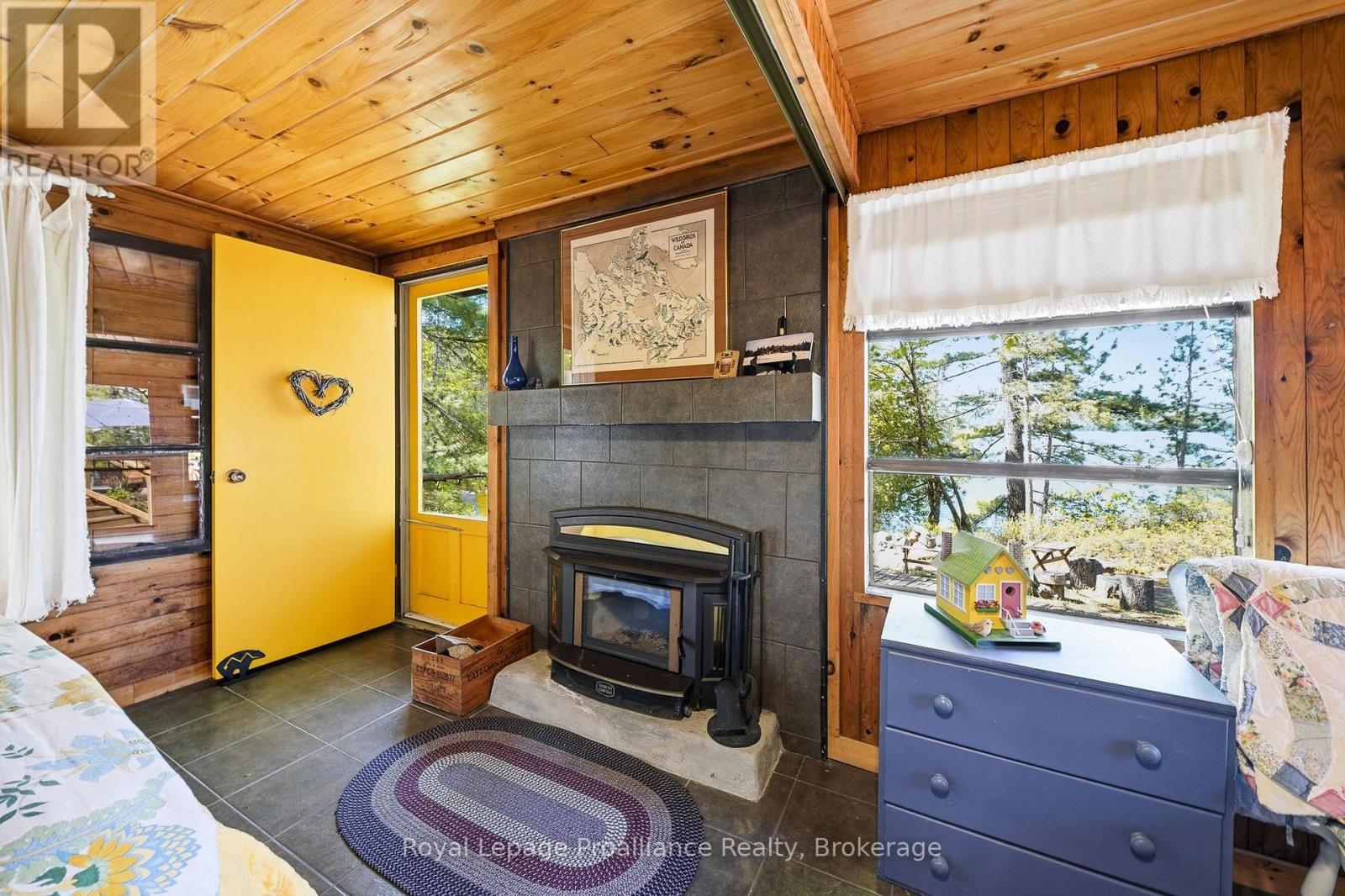 890 MAZINAW LAKE - 32