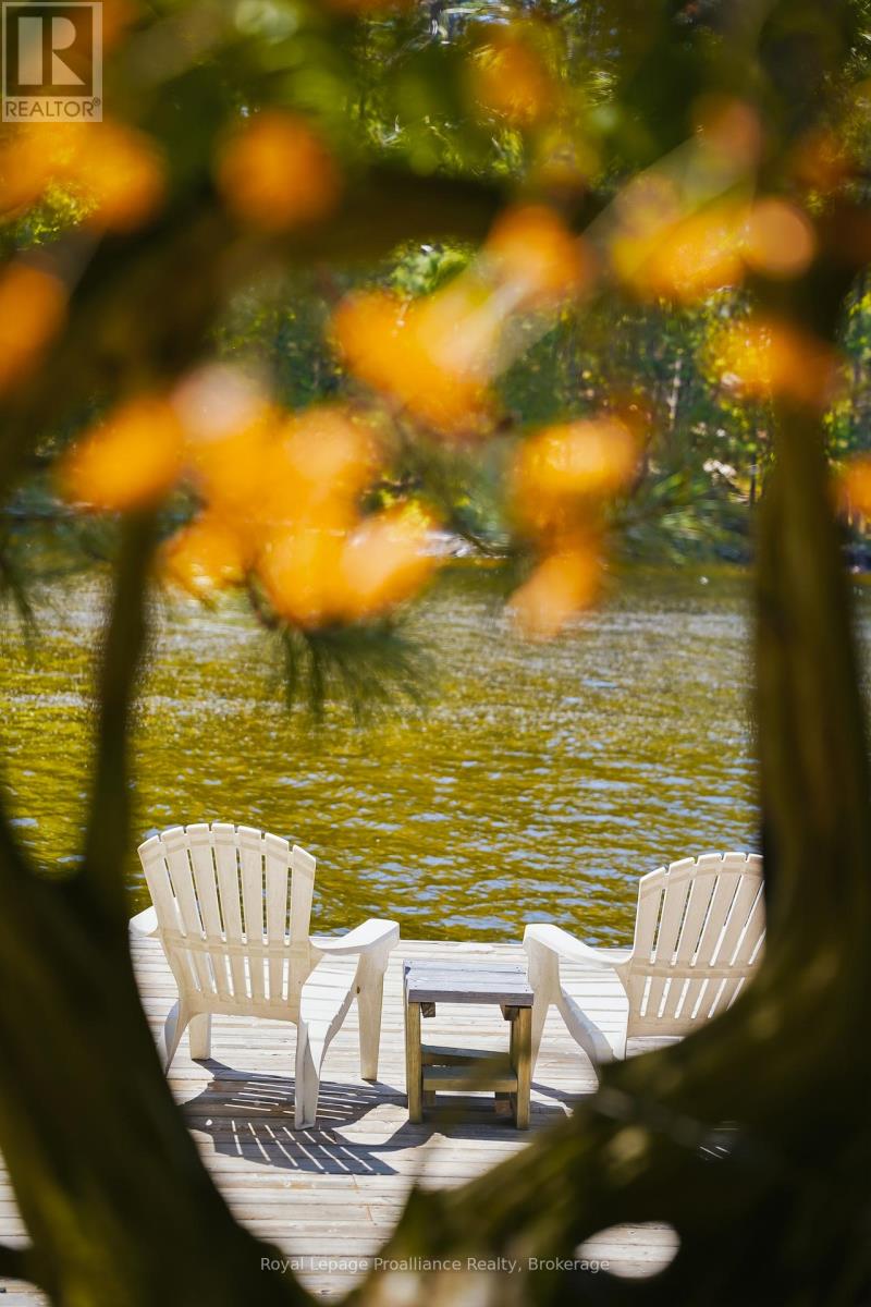 890 MAZINAW LAKE - 44