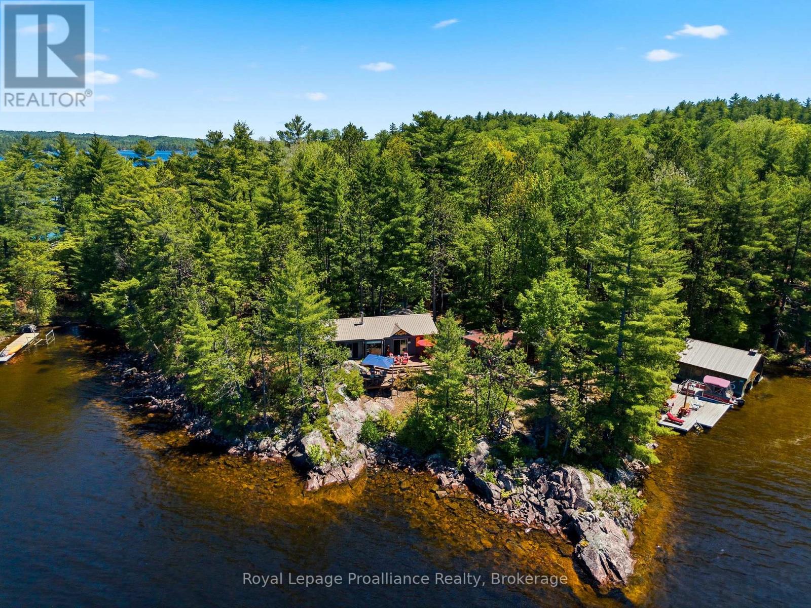 890 MAZINAW LAKE - 45