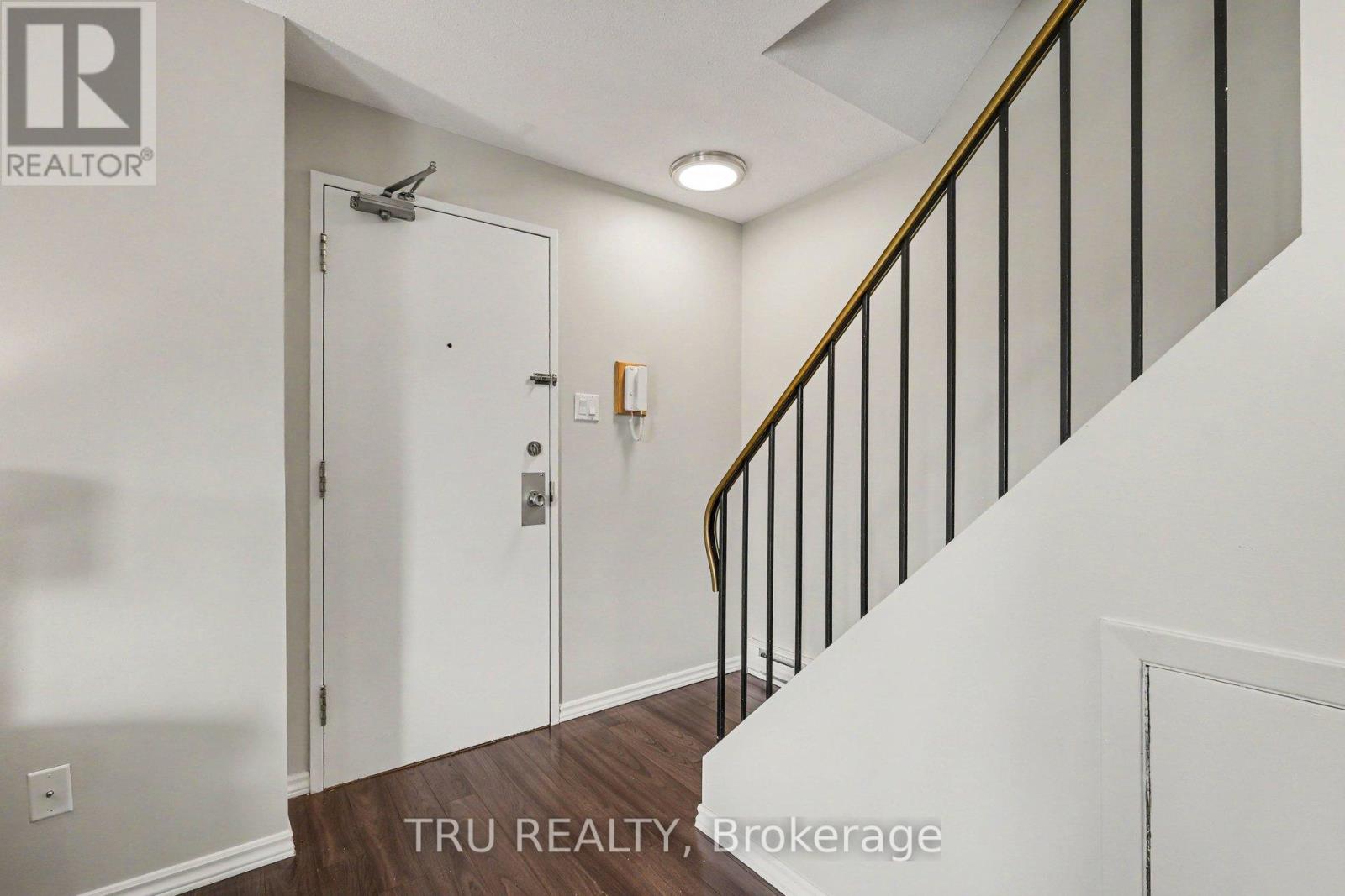 #8 22 SWEETBRIAR CIRCLE - 4