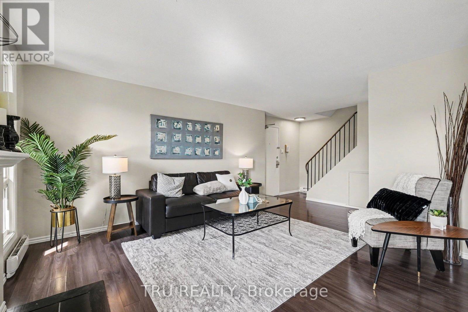 #8 22 SWEETBRIAR CIRCLE - 6