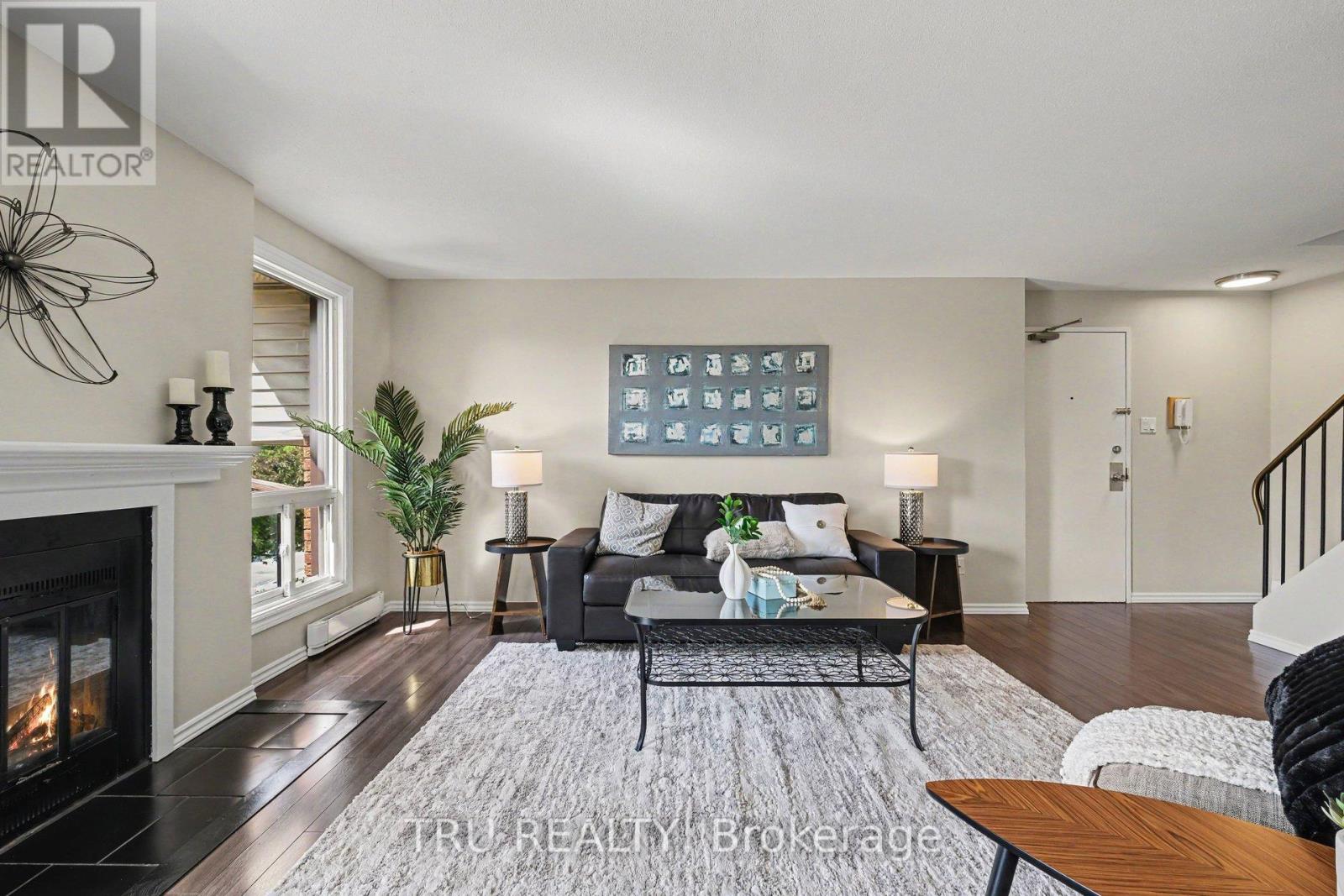 #8 22 SWEETBRIAR CIRCLE - 7
