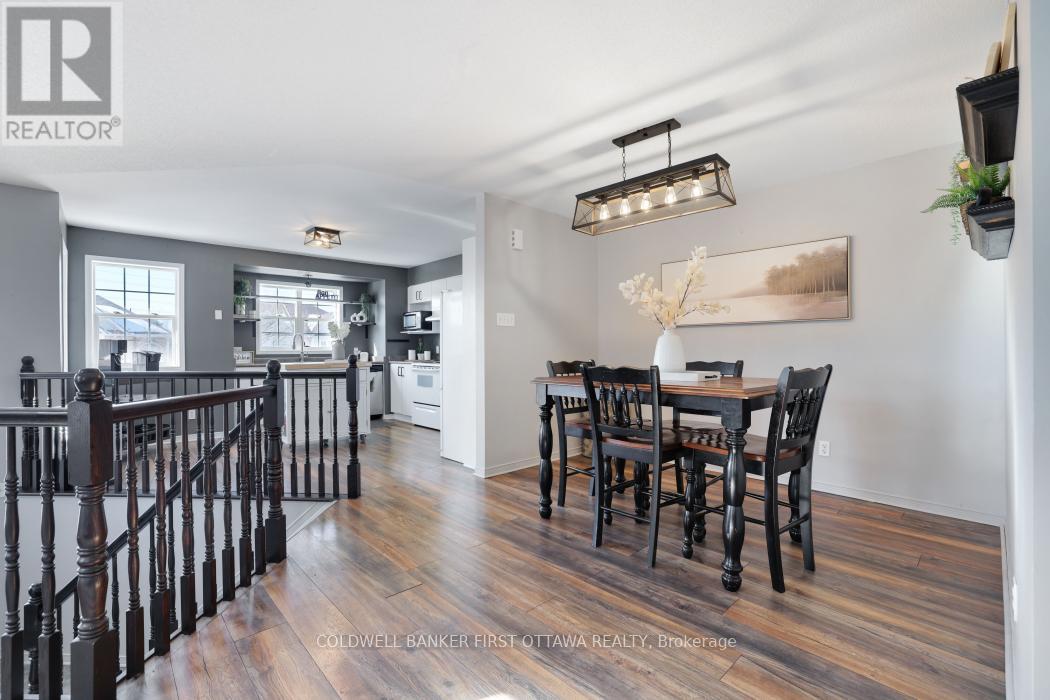 37 BOULDER WAY - 6