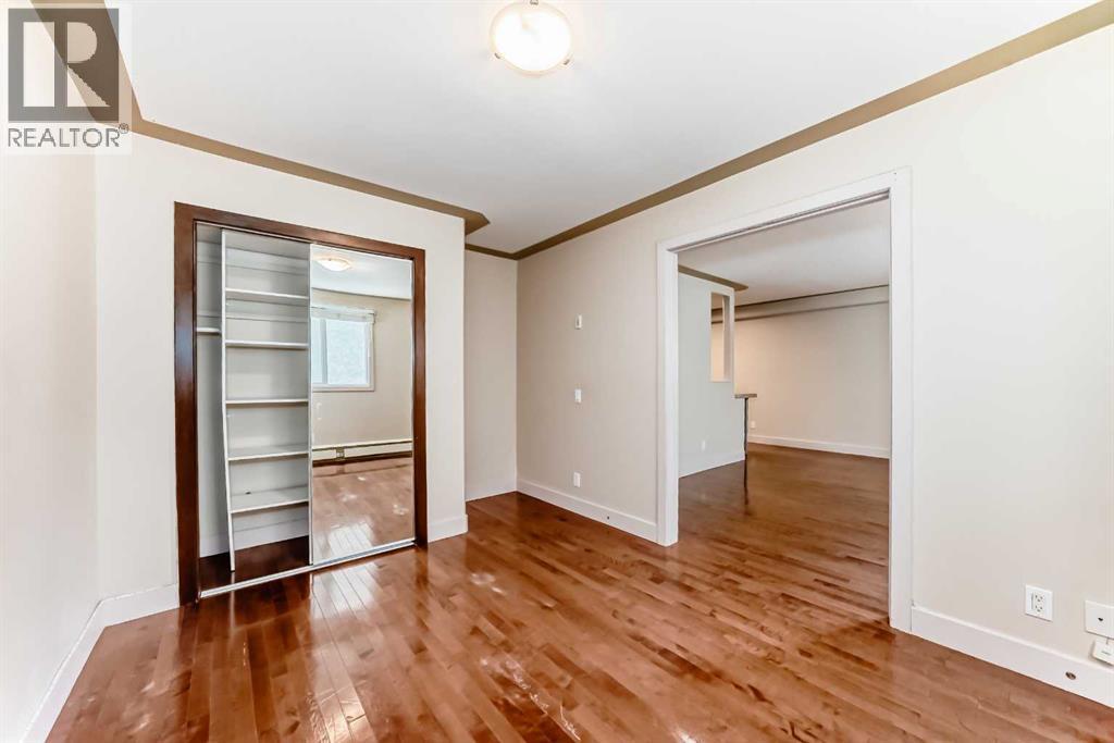 #205 2417 17 Street SW - 17