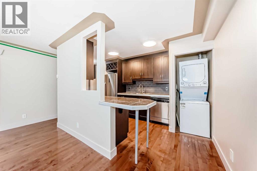 #205 2417 17 Street SW - 9