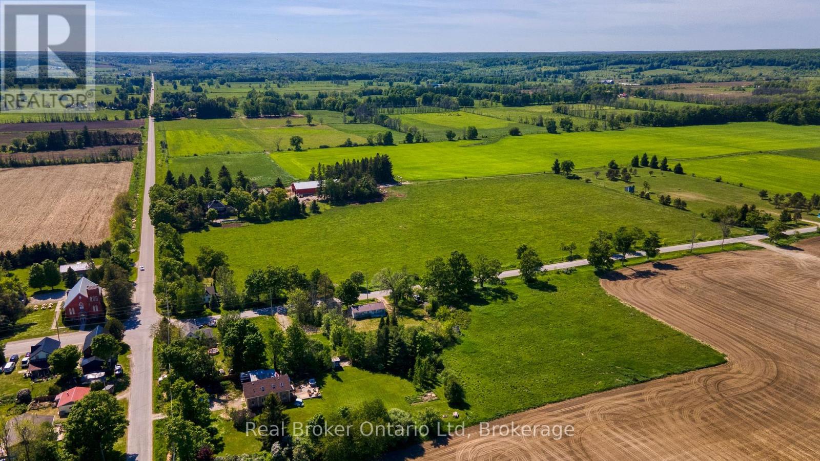 310009 KEMBLE ROCK ROAD - 5
