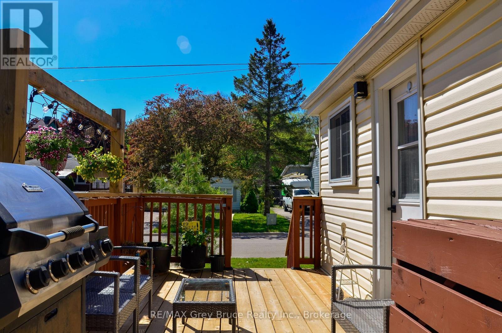 499 16TH STREET - 23