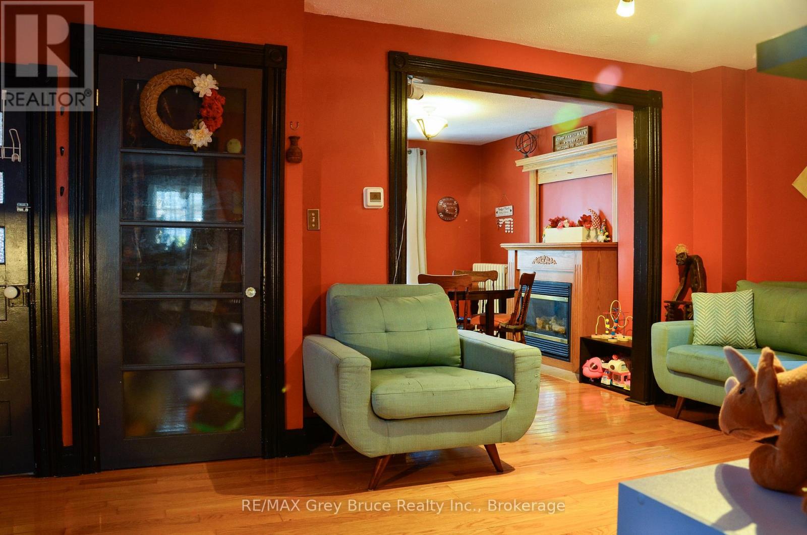499 16TH STREET - 8