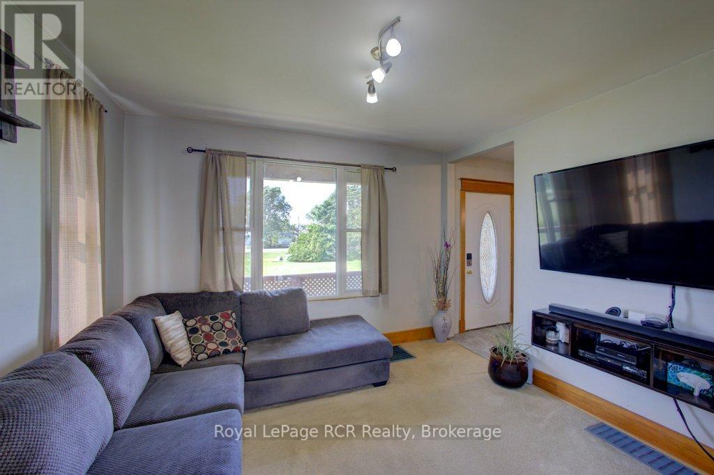 8321 89 HIGHWAY - 8