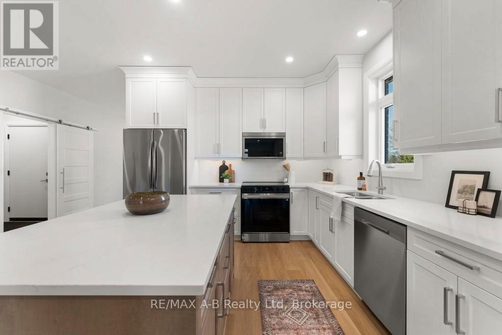 21 NELSON STREET - 12