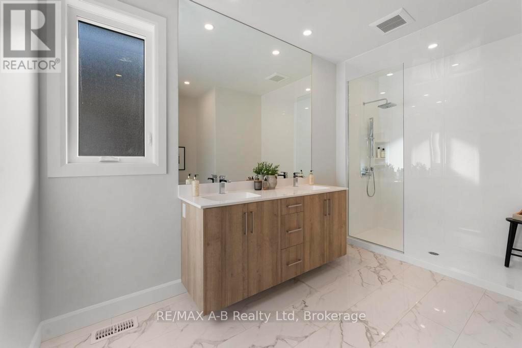 21 NELSON STREET - 16