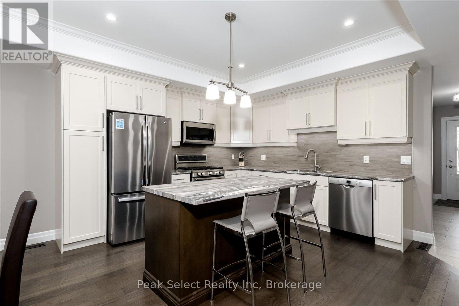 321 TRACY STREET - 13
