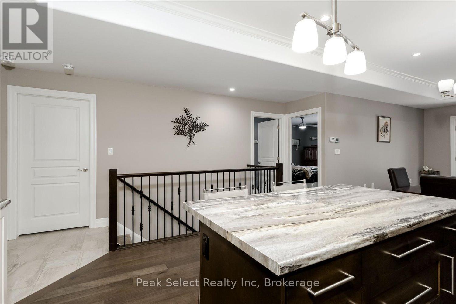321 TRACY STREET - 17