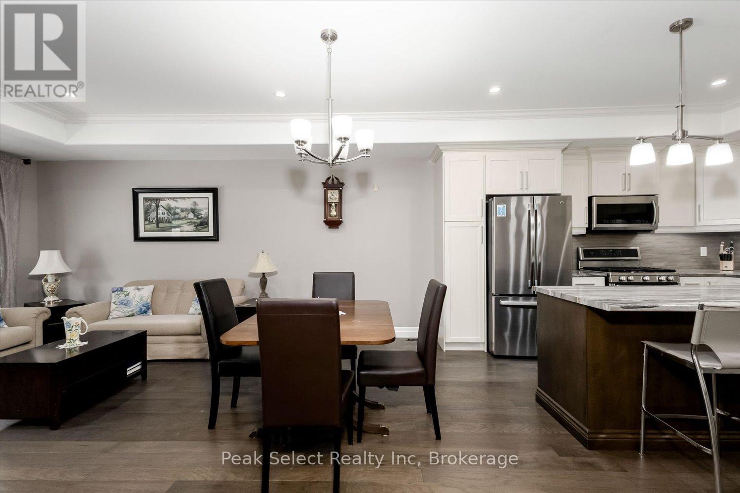 321 TRACY STREET - 20