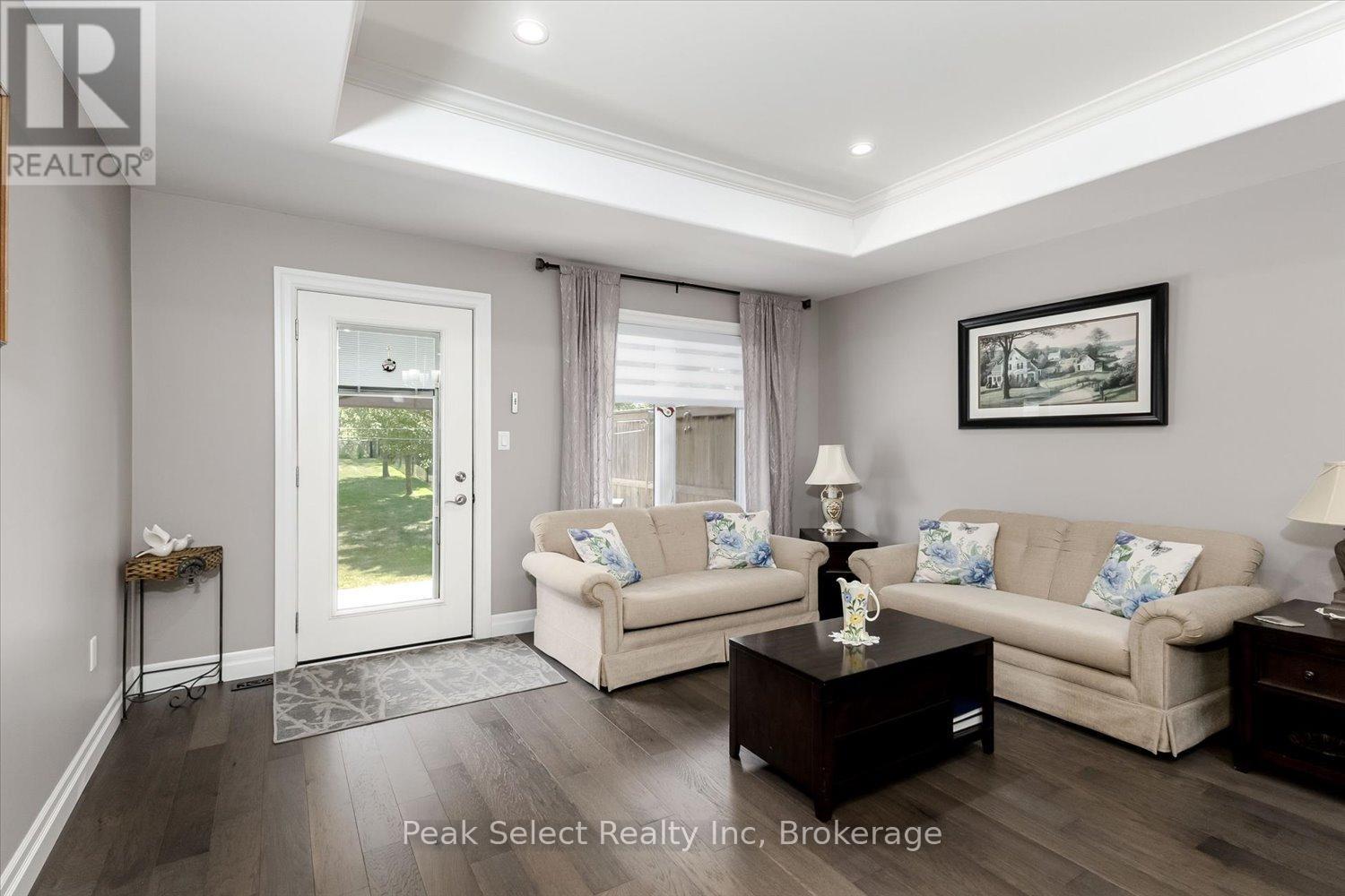 321 TRACY STREET - 23