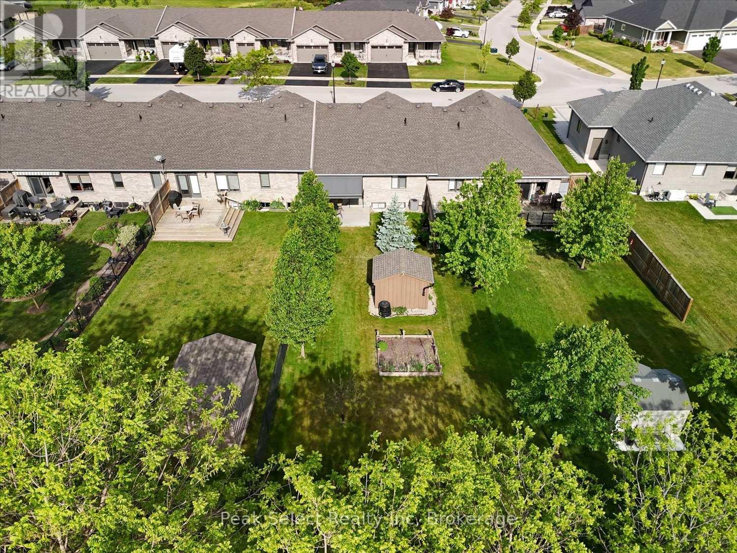 321 TRACY STREET - 43