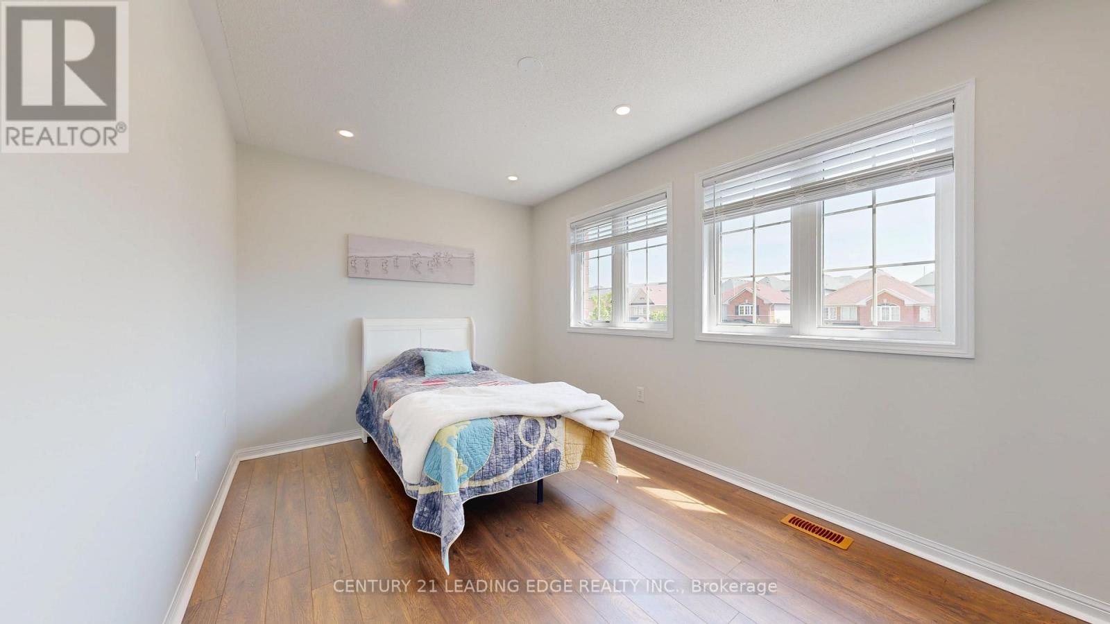 784 ORMOND DRIVE - 31