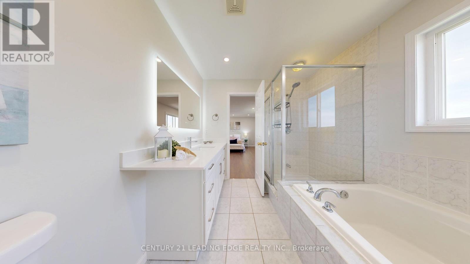 784 ORMOND DRIVE - 34