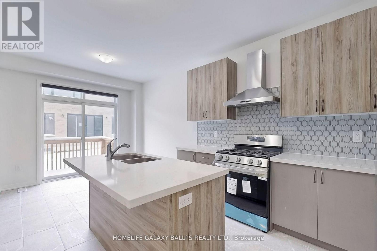 2940 NAKINA STREET - 13