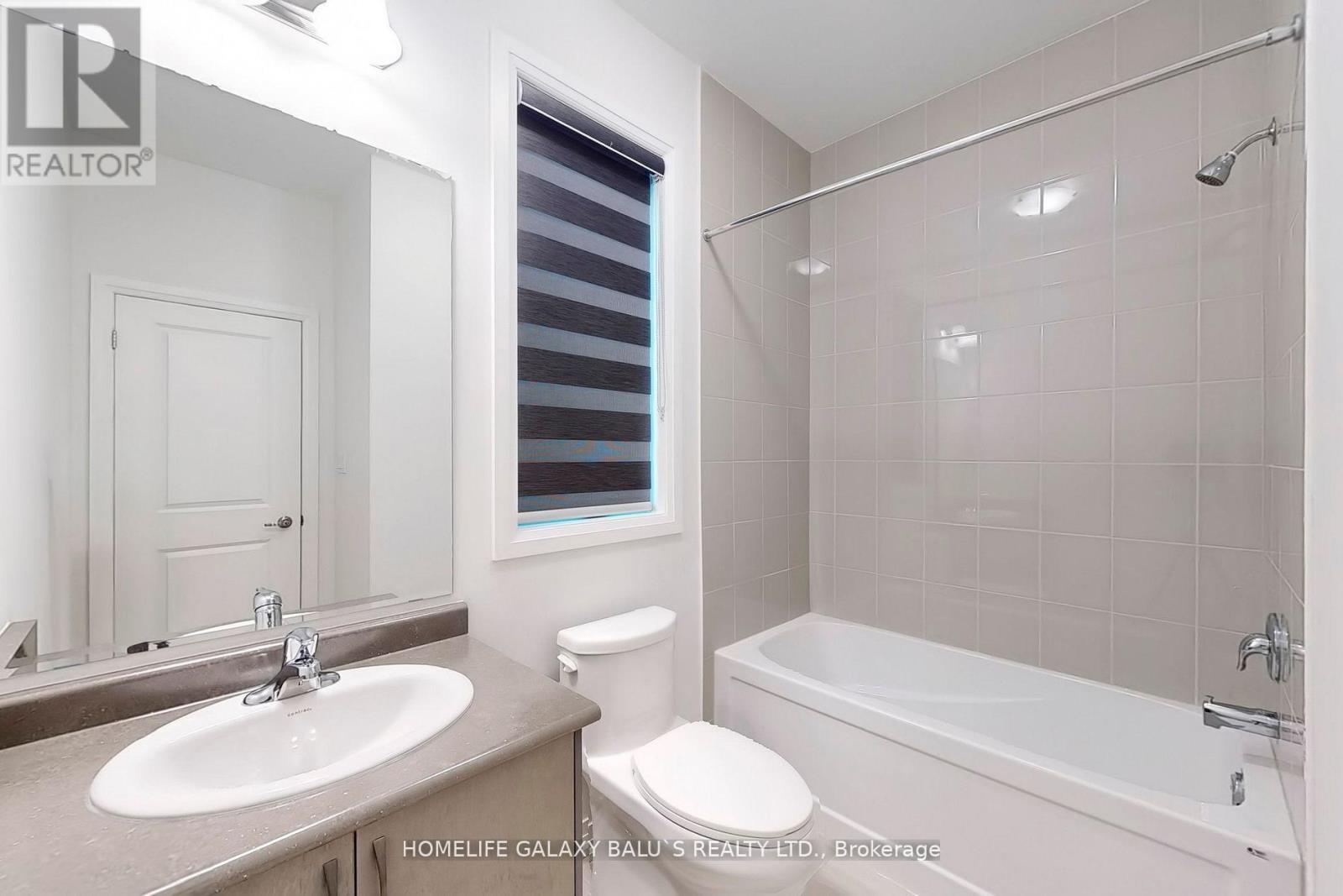 2940 NAKINA STREET - 33