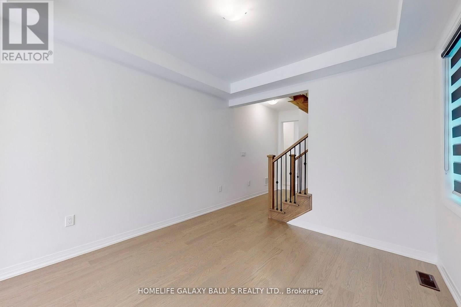 2940 NAKINA STREET - 4