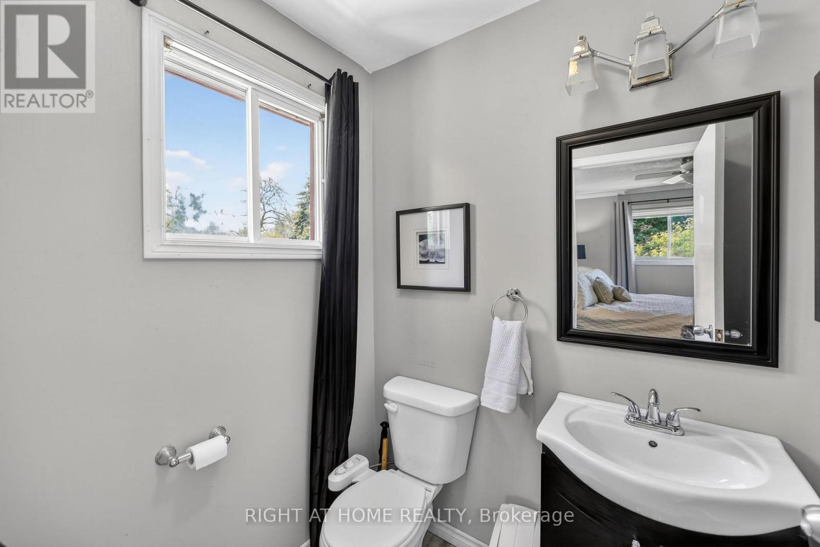 2792 STEPHEN DRIVE - 14