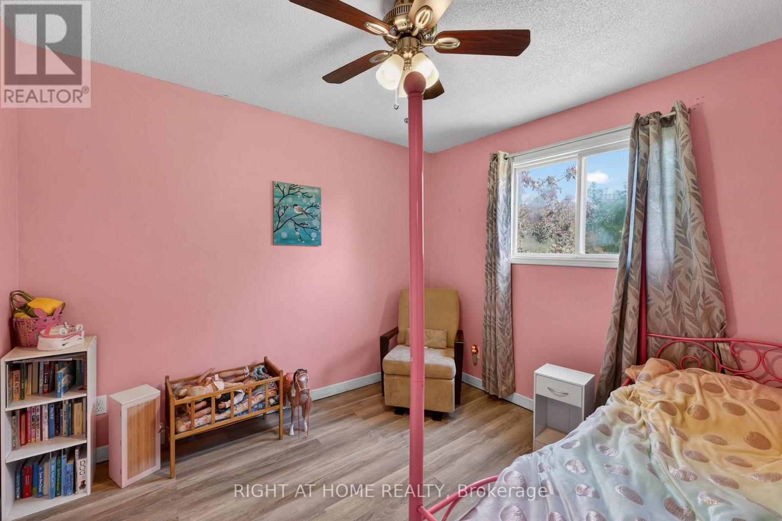 2792 STEPHEN DRIVE - 17