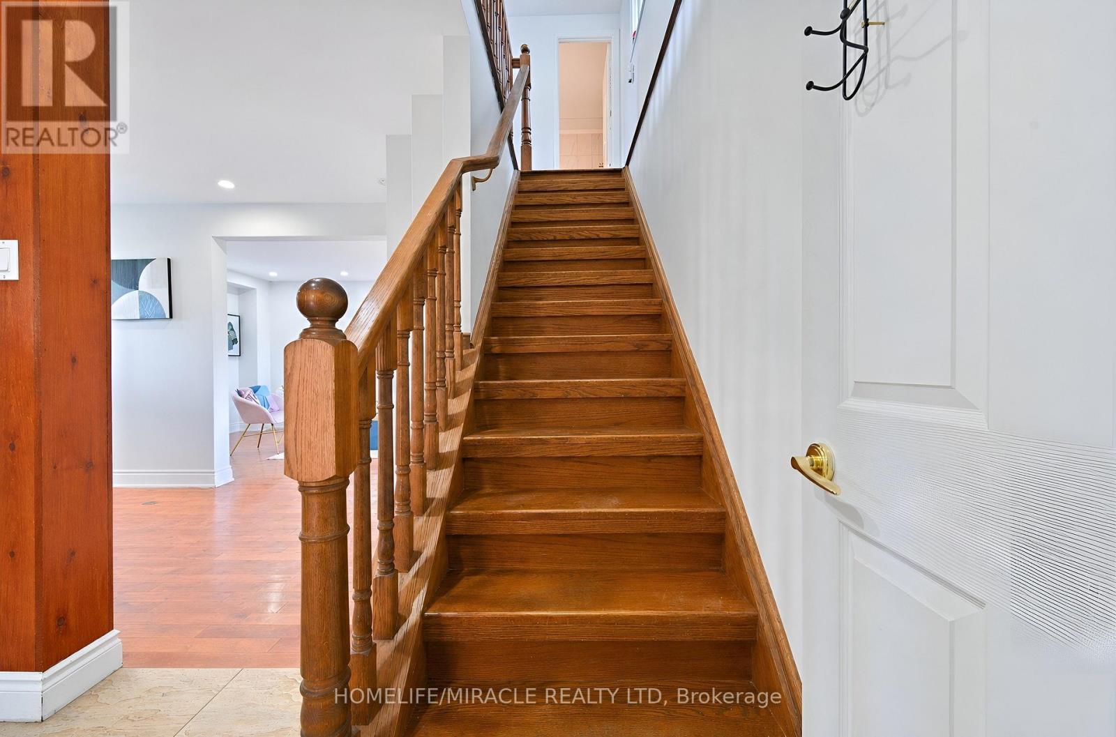7 GREENHILLS SQUARE - 19