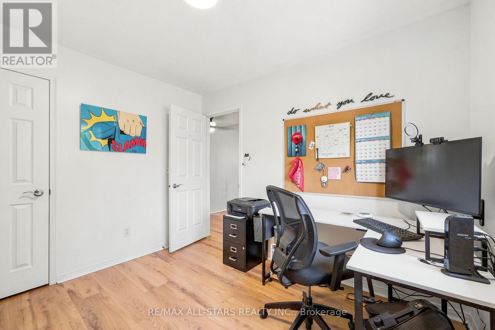 10 FORSYTHE DRIVE - 28