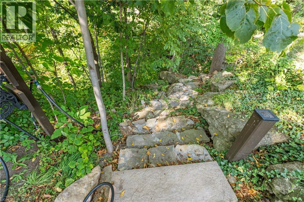 493 RIDGE Road E - 46