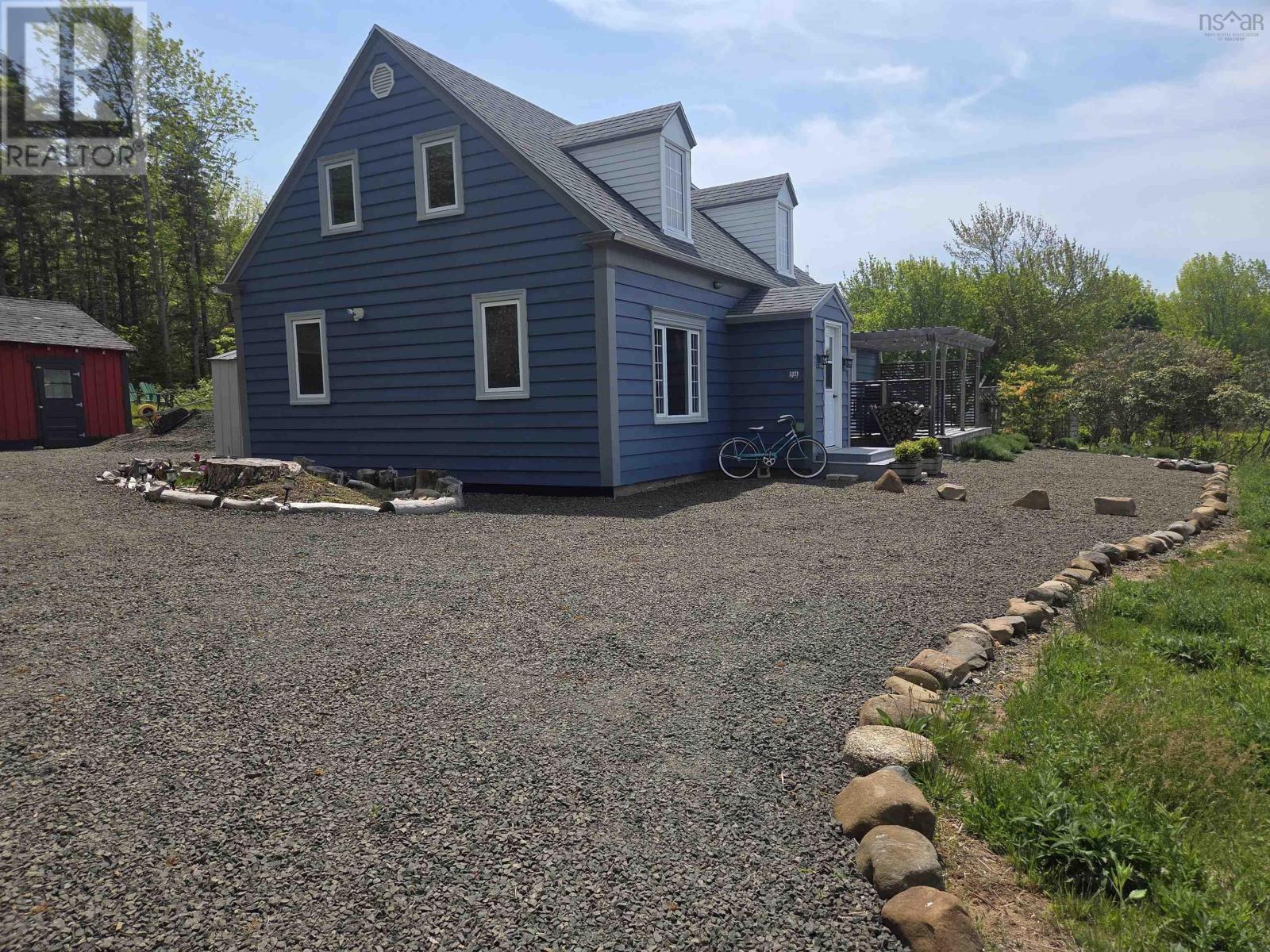 84 Old Post Road - 2