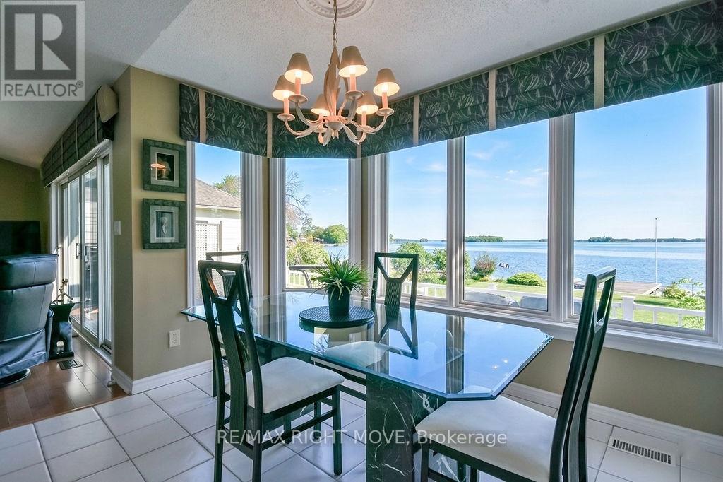 683 GLEN CRESCENT - 16