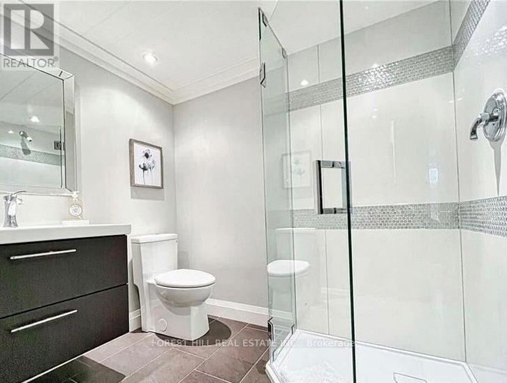 27 BERCZY STREET - 24