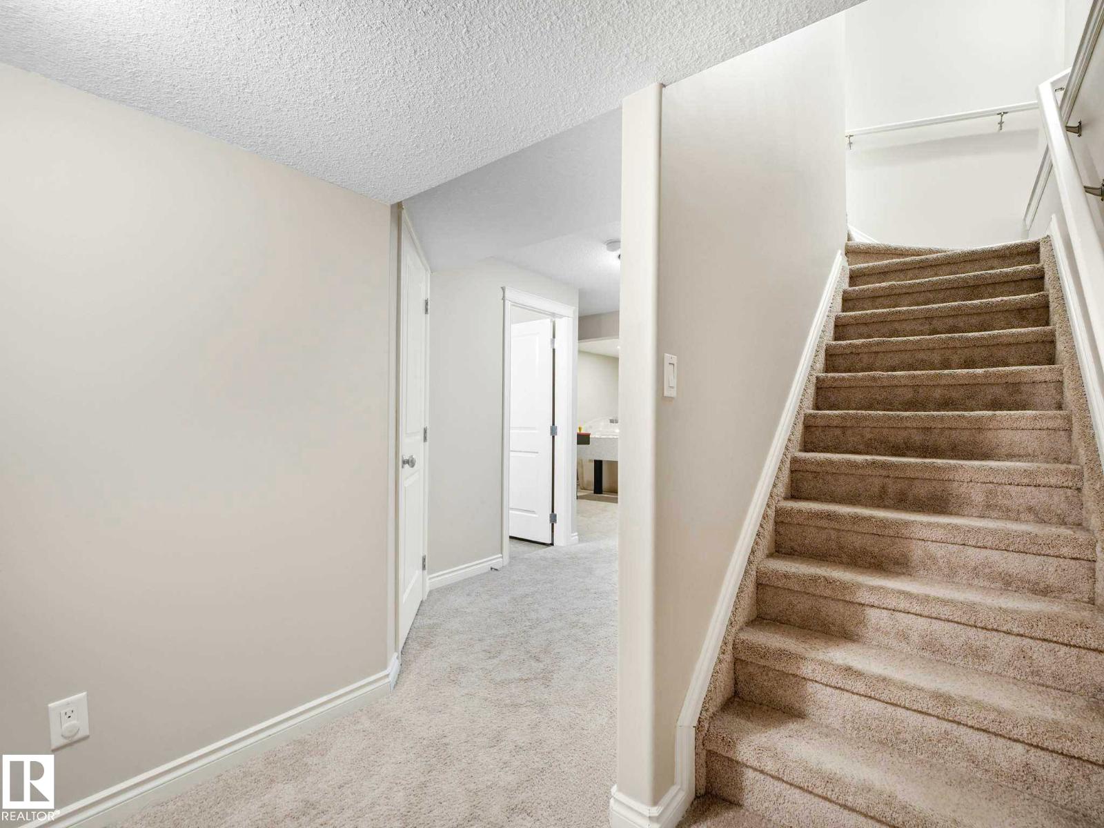 16124 10 AV SW - 28