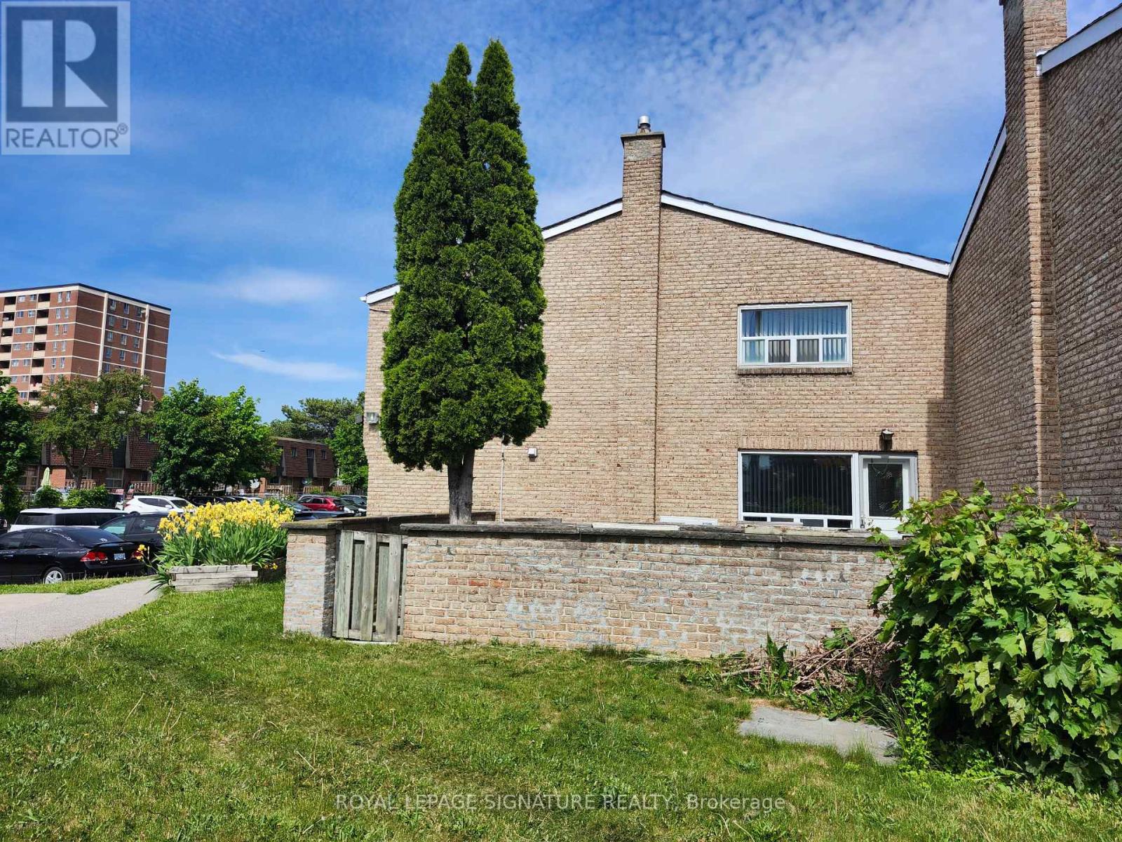 #15 25 GOSFORD BOULEVARD - 22