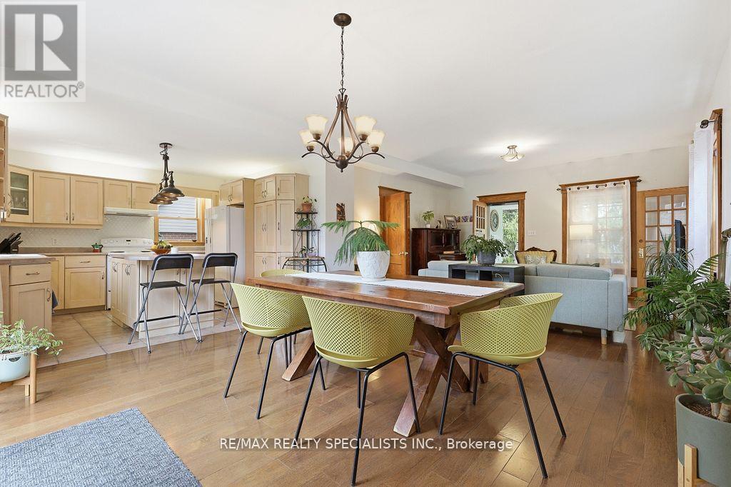 123 MILL STREET S - 13