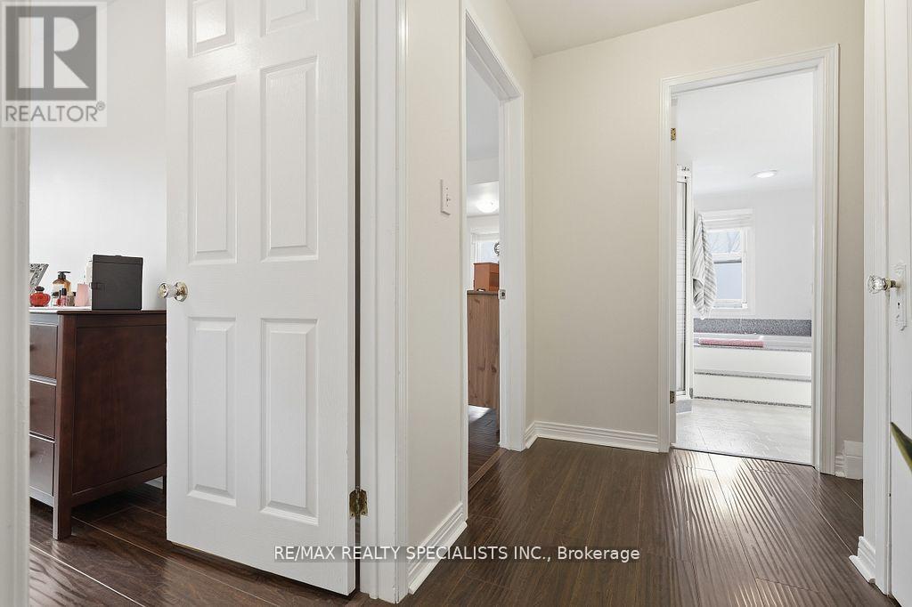 123 MILL STREET S - 19