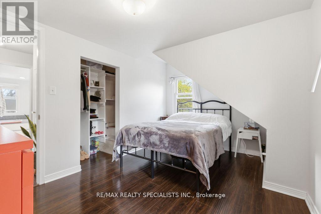 123 MILL STREET S - 25
