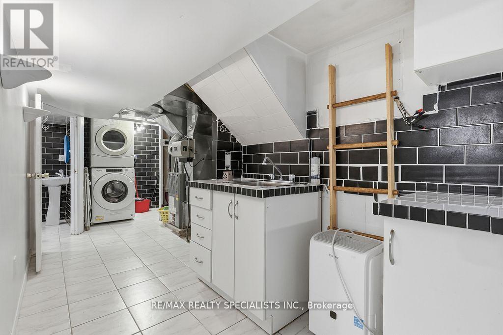 123 MILL STREET S - 28