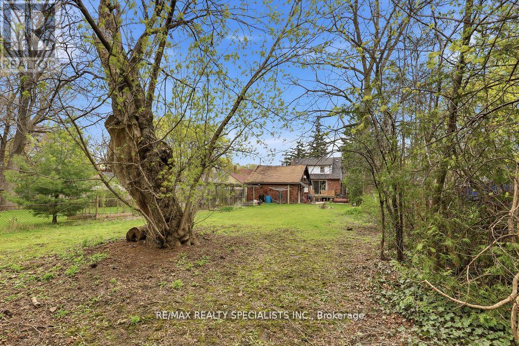 123 MILL STREET S - 44
