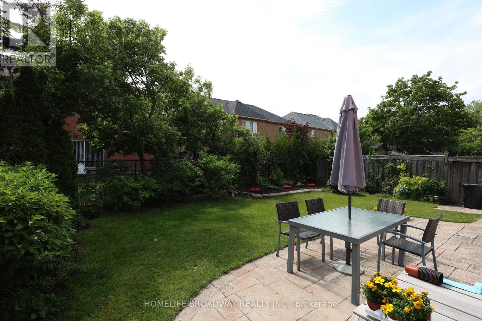 22 MORLAND CRESCENT - 29